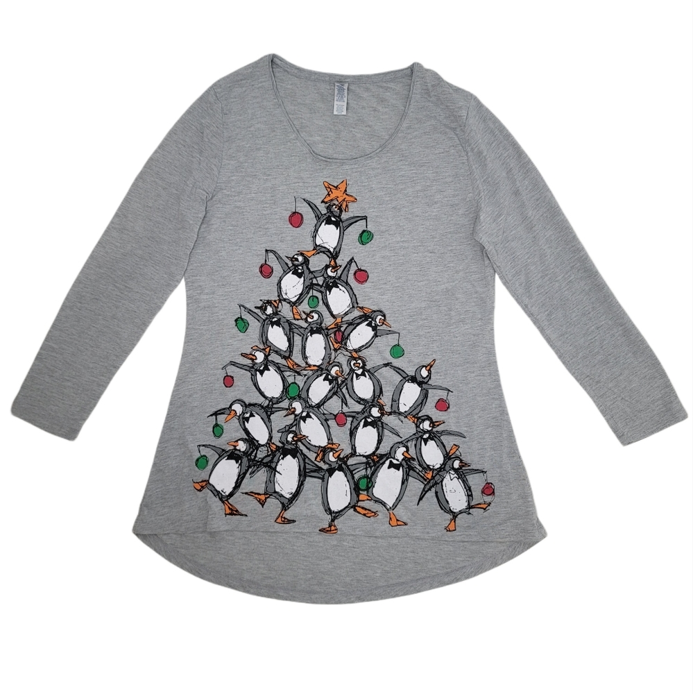 Mac & Belle penguin Christmas tree ugly funny cute Christmas shirt size large.